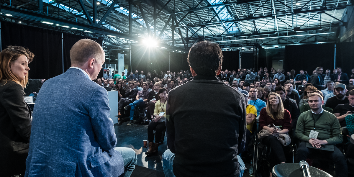 Логотип TechCrunch Disrupt 2026 и информация о льготном Expo+ Pass за $75 для уволенных сотрудников