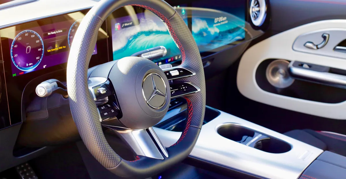 Исследование JD Power: автовладельцы предпочитают незаметные технологии