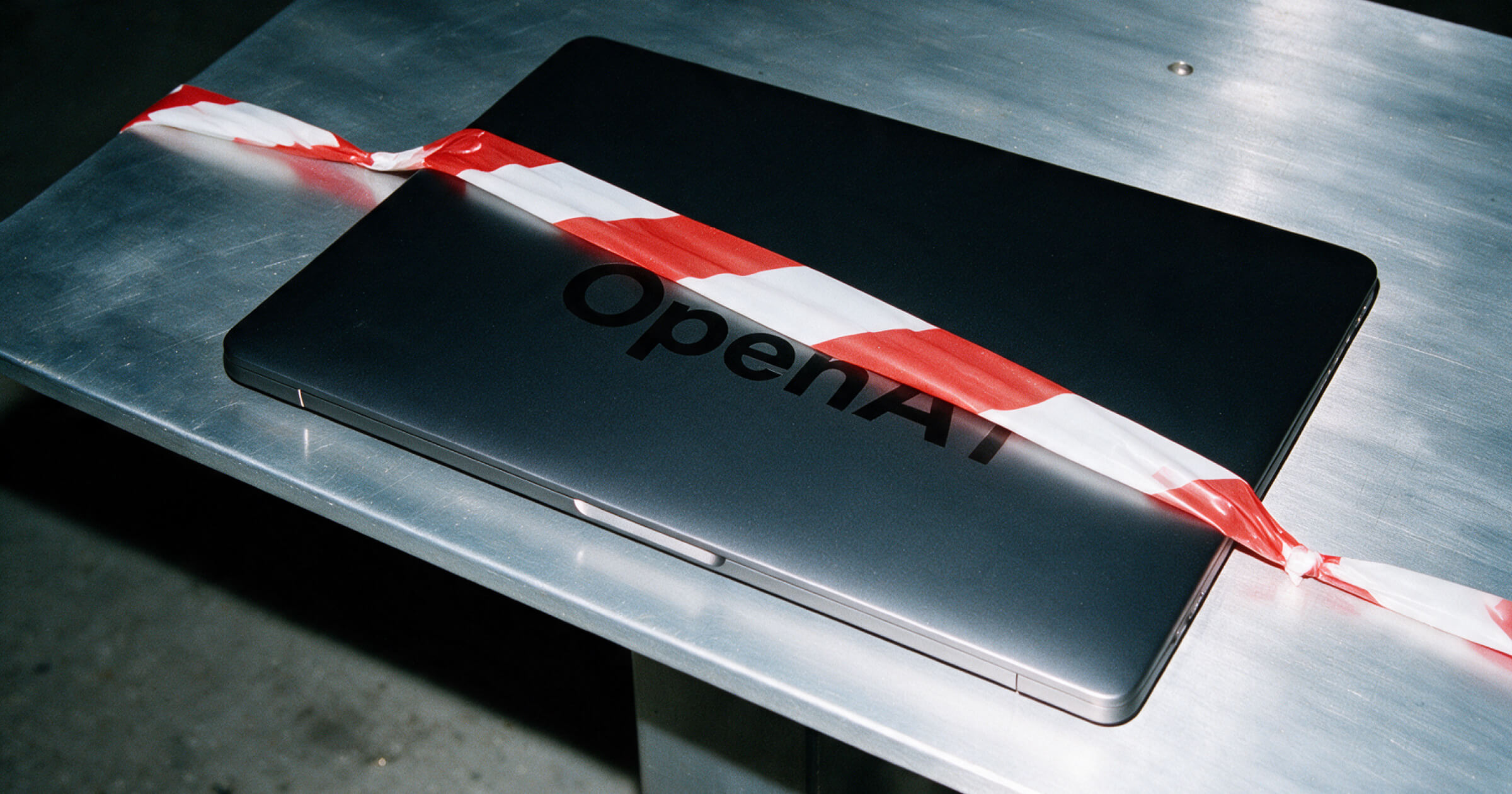 Иллюстрация к новости об отмене OpenAI выпуска модели GPT-6.1 Astra из-за проблем с безопасностью